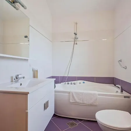 House Dolly Holiday home *